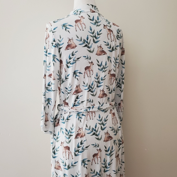 Milkmaid Goods Robe - Picture 9 of 16